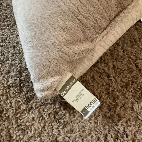 Chris Madden JC Penny Home Collection Throw Pillow - Picture 8 of 11